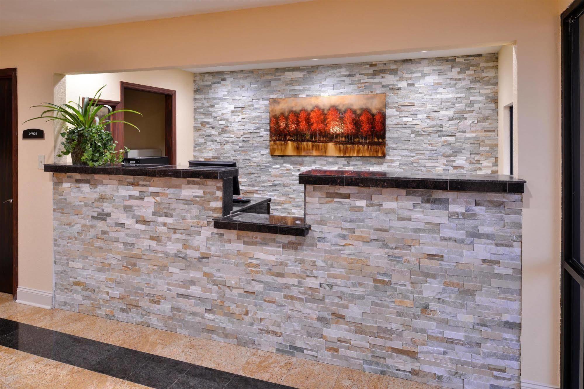 Americas Value Barnes Crossing Hotel Tupelo